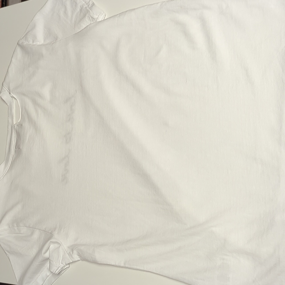 New n: Philanthropy Barry's t-shirt - Picture 8 of 10